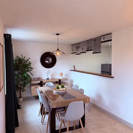 Lägenhet Trois Pieces Vue Campagne A Balines